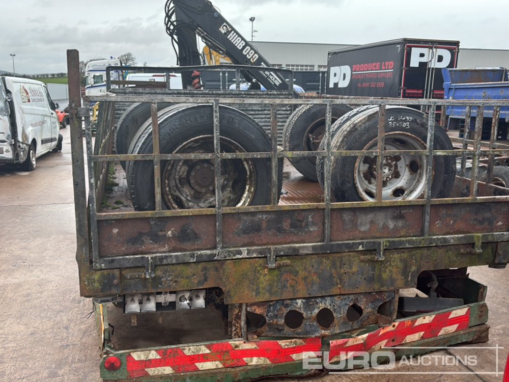 14' x 8' Dropside Body, Hiab 090 Crane - גוף שטוח: תמונה 4 14' x 8' Dropside Body, Hiab 090 Crane - גוף שטוח: תמונה 4