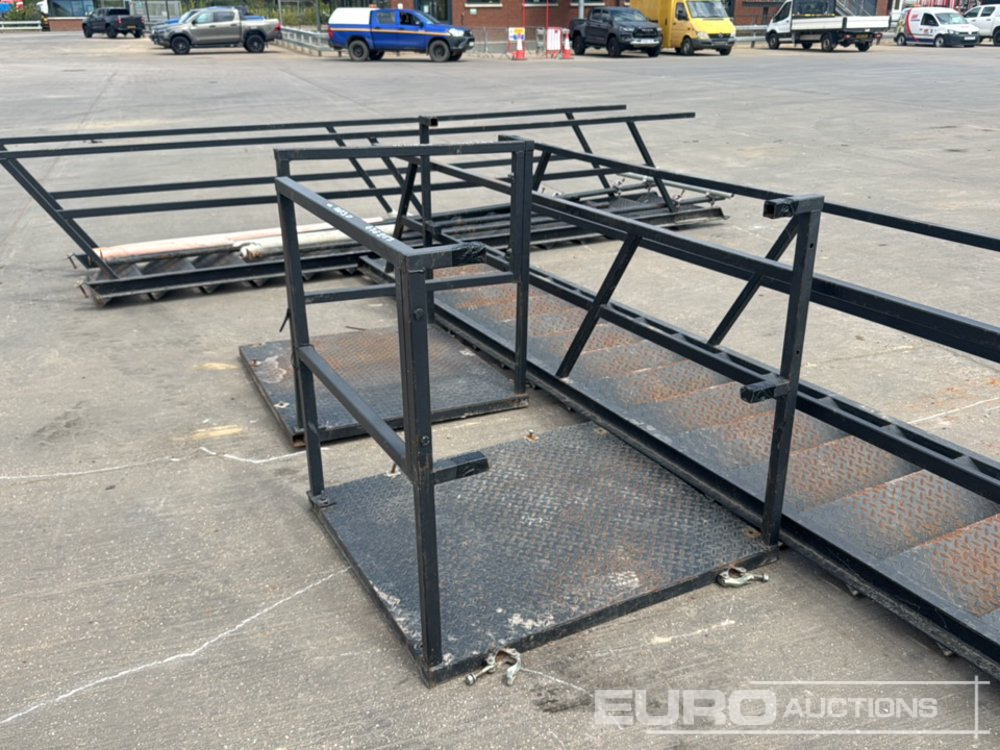 15 Step Steel Stairs, Access Platform, Handrails, Leg Supports (Cannot Be Reconsigned) (2 of) - כלי/ ציוד: תמונה 5 15 Step Steel Stairs, Access Platform, Handrails, Leg Supports (Cannot Be Reconsigned) (2 of) - כלי/ ציוד: תמונה 5