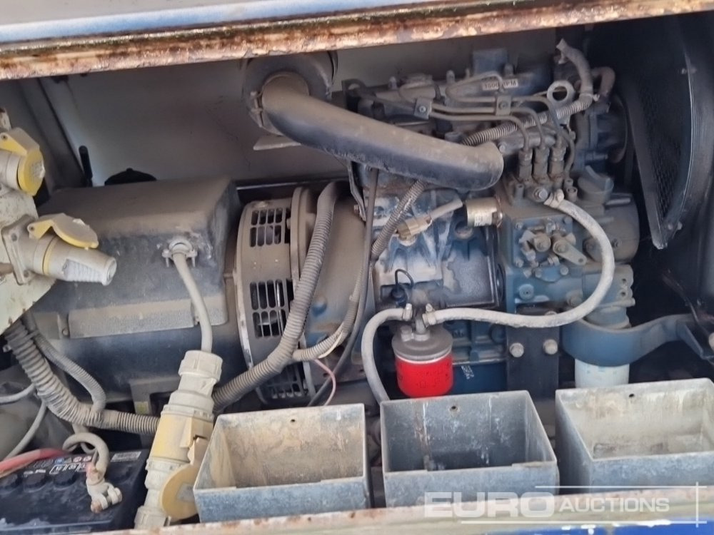 מגדל תאורה 2002 Terex Amida EPL4050D-4MH: תמונה 8 מגדל תאורה 2002 Terex Amida EPL4050D-4MH: תמונה 8