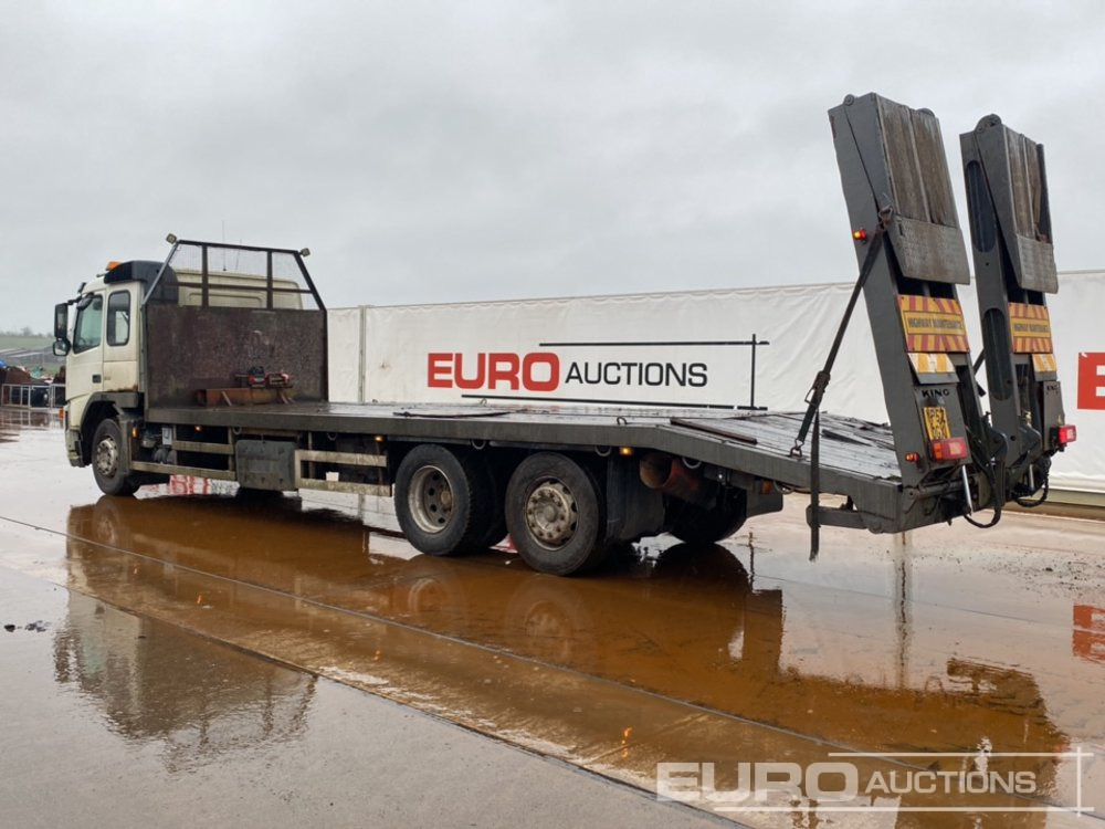 2003 Volvo FM9 300 - משאית צד נופל/ שטוחה: תמונה 3 2003 Volvo FM9 300 - משאית צד נופל/ שטוחה: תמונה 3