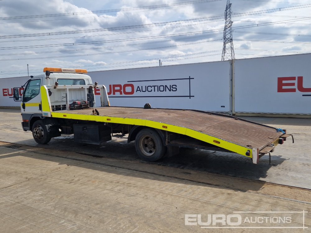 2004 Mitsubishi Canter 75 - משאית גרירה: תמונה 3 2004 Mitsubishi Canter 75 - משאית גרירה: תמונה 3