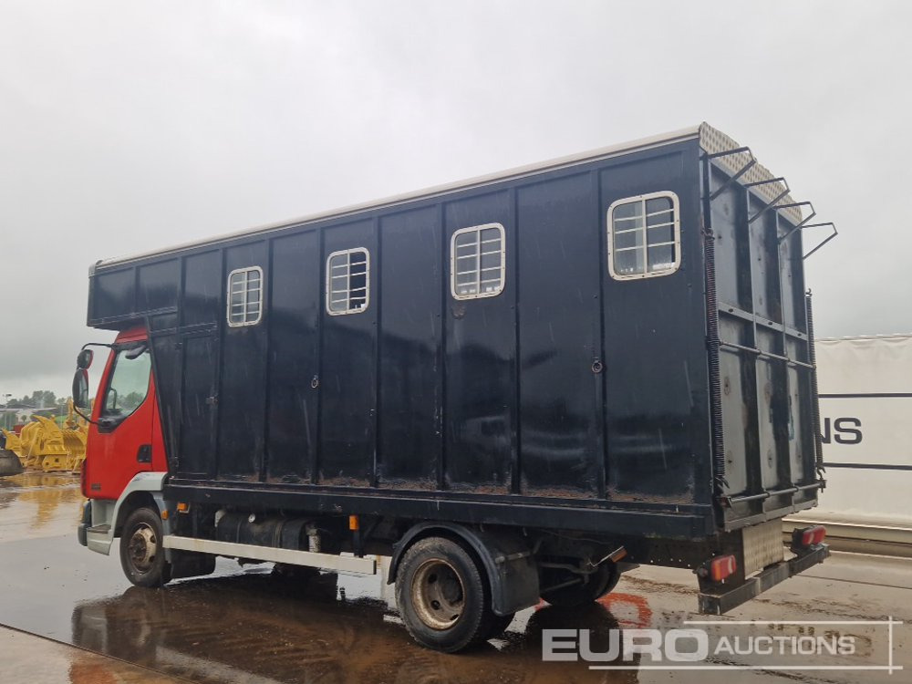 2005 DAF LF45.130 - משאית להובלת בעלי חיים: תמונה 3 2005 DAF LF45.130 - משאית להובלת בעלי חיים: תמונה 3