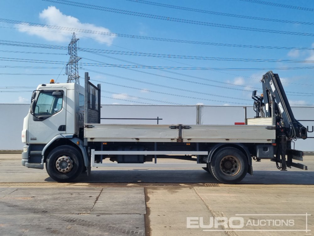 2006 DAF LF55.220 - משאית צד נופל/ שטוחה: תמונה 2 2006 DAF LF55.220 - משאית צד נופל/ שטוחה: תמונה 2