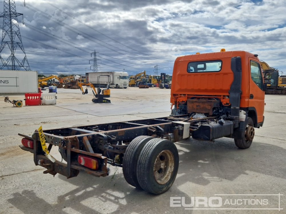 2007 Mitsubishi Fuso - משאית עם שלדת תא: תמונה 5 2007 Mitsubishi Fuso - משאית עם שלדת תא: תמונה 5