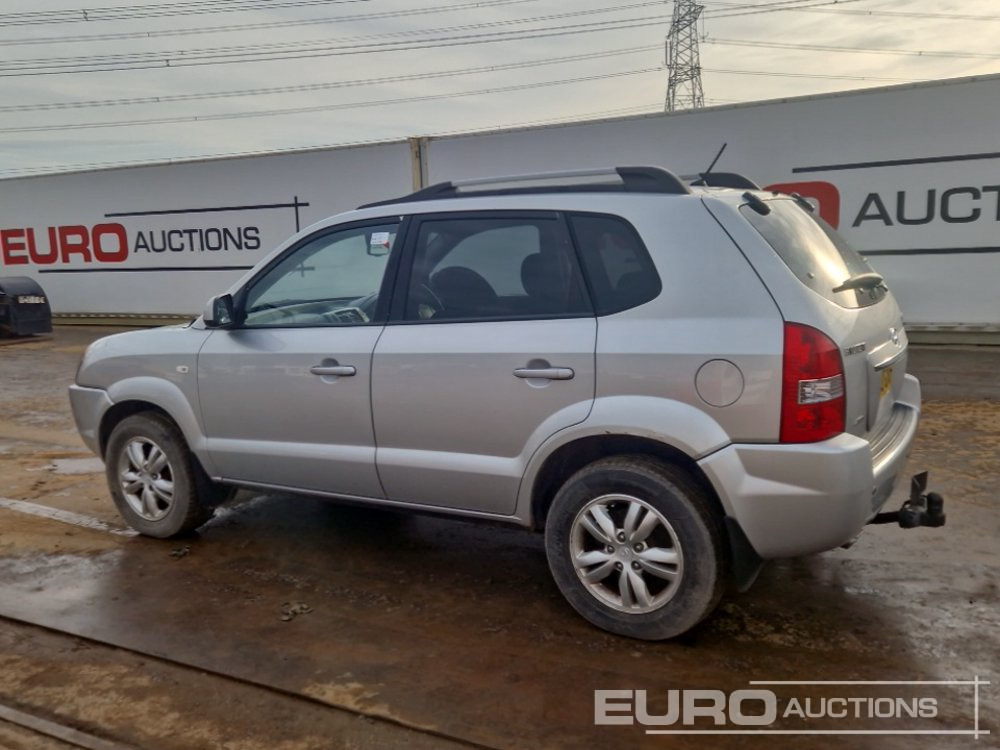 2010 Hyundai Tucson - SUV: תמונה 3 2010 Hyundai Tucson - SUV: תמונה 3