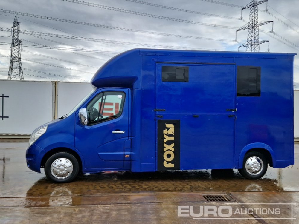 2010 Renault Master - כלי רכב מסחרי עם תיבה: תמונה 2 2010 Renault Master - כלי רכב מסחרי עם תיבה: תמונה 2