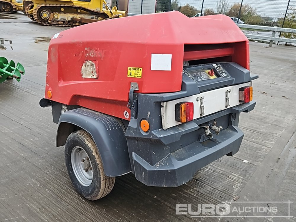 2011 Atlas Copco XAS48 - מדחס אוויר: תמונה 3 2011 Atlas Copco XAS48 - מדחס אוויר: תמונה 3