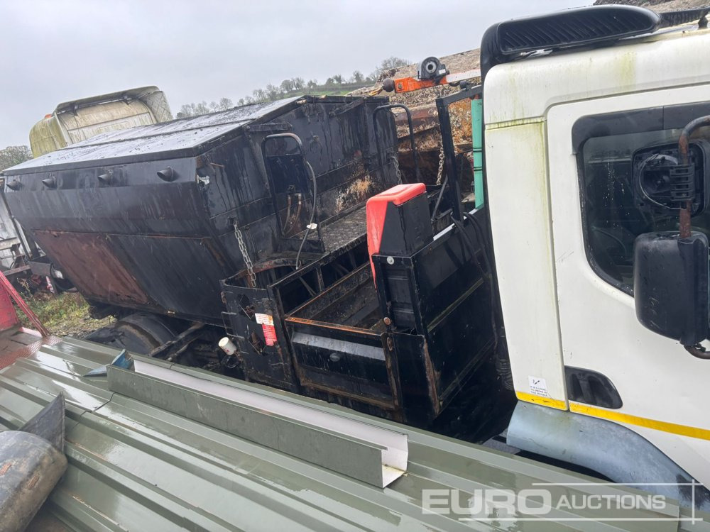 2011 DAF LF55-220 - משאית צד נופל/ שטוחה: תמונה 3 2011 DAF LF55-220 - משאית צד נופל/ שטוחה: תמונה 3