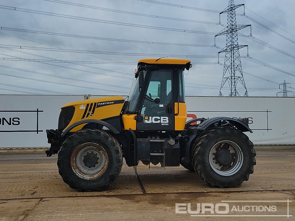 2011 JCB Fastrac 3230 - טרקטור חקלאי: תמונה 2 2011 JCB Fastrac 3230 - טרקטור חקלאי: תמונה 2