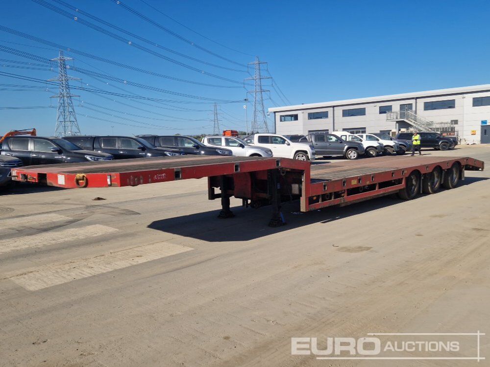 2011 Lin Trailers Tri Axle Extendable Step Frame Low Loader Trailer, Outriggers, Rear Steer - סמיטריילר עם מטען נמוך: תמונה 1 2011 Lin Trailers Tri Axle Extendable Step Frame Low Loader Trailer, Outriggers, Rear Steer - סמיטריילר עם מטען נמוך: תמונה 1