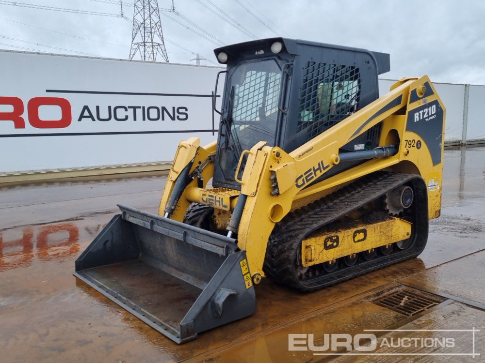 2012 Gehl RT210 - מעמיס היגוי החלקה: תמונה 1 2012 Gehl RT210 - מעמיס היגוי החלקה: תמונה 1