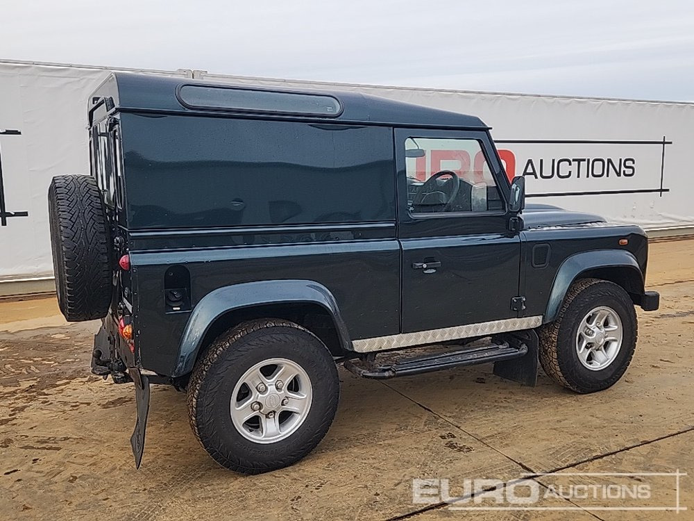 2012 Land Rover Defender 90 - SUV: תמונה 5 2012 Land Rover Defender 90 - SUV: תמונה 5