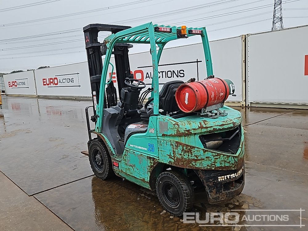 2012 Mitsubishi FG25N - מלגזה: תמונה 3 2012 Mitsubishi FG25N - מלגזה: תמונה 3