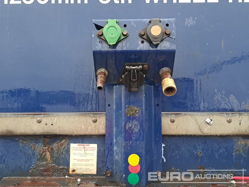 2012 SDC 45' Tri Axle Curtainsider Trailer, BPW Axles - סמיטריילר עם וילונות צד: תמונה 5 2012 SDC 45' Tri Axle Curtainsider Trailer, BPW Axles - סמיטריילר עם וילונות צד: תמונה 5