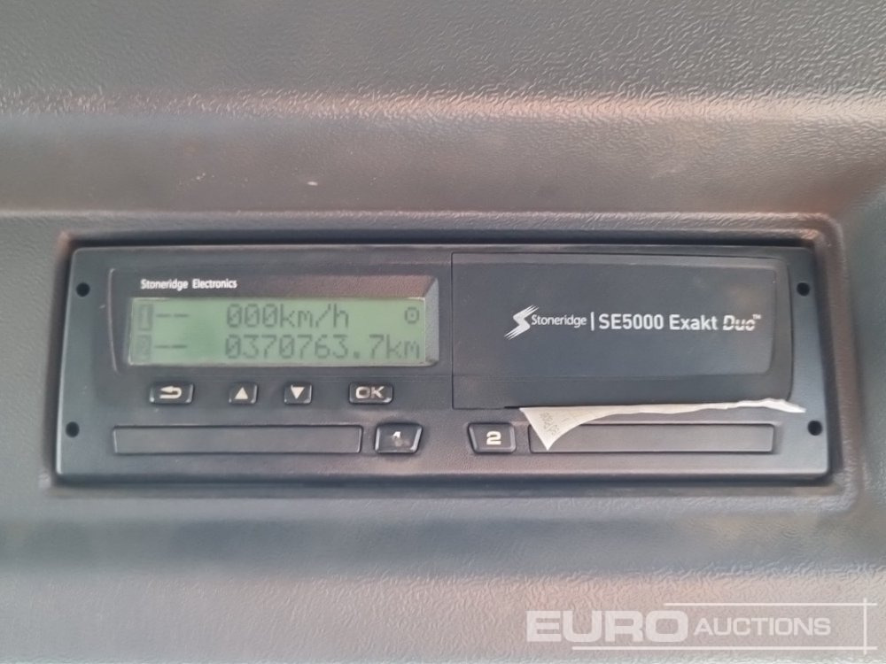 משאית דילוג העמסה 2012 Scania P230: תמונה 40