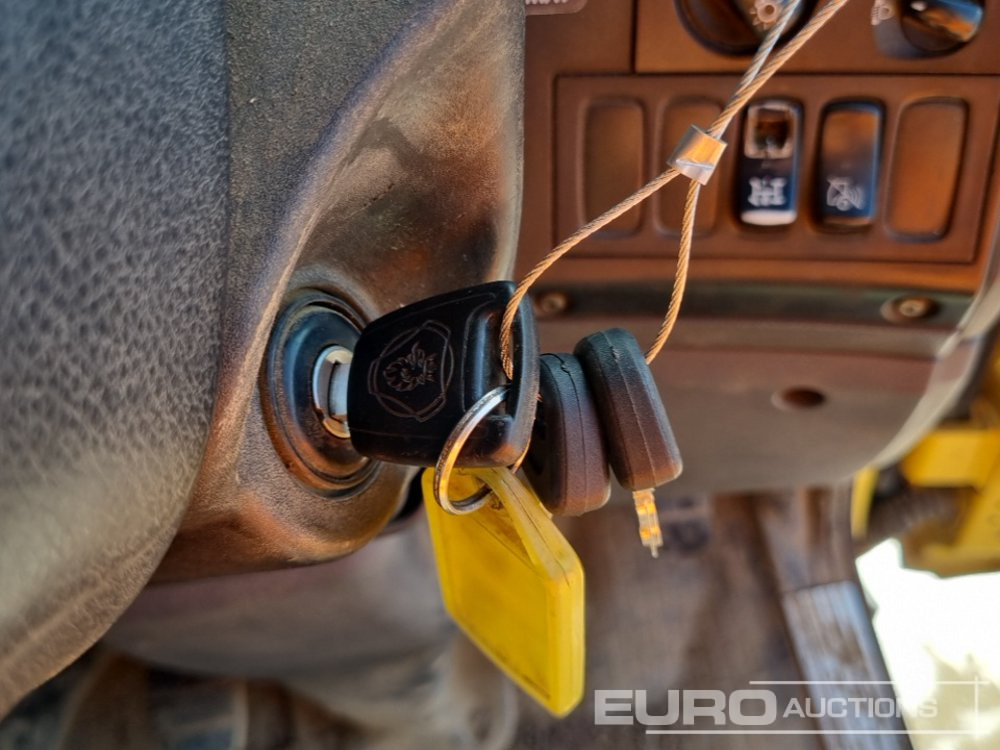משאית דילוג העמסה 2012 Scania P230: תמונה 47