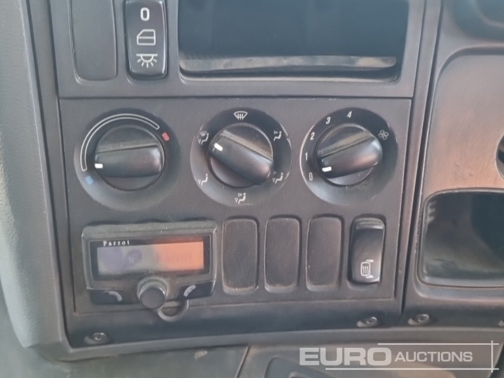 משאית דילוג העמסה 2012 Scania P230: תמונה 37
