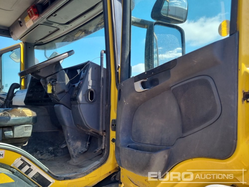 משאית דילוג העמסה 2012 Scania P230: תמונה 32