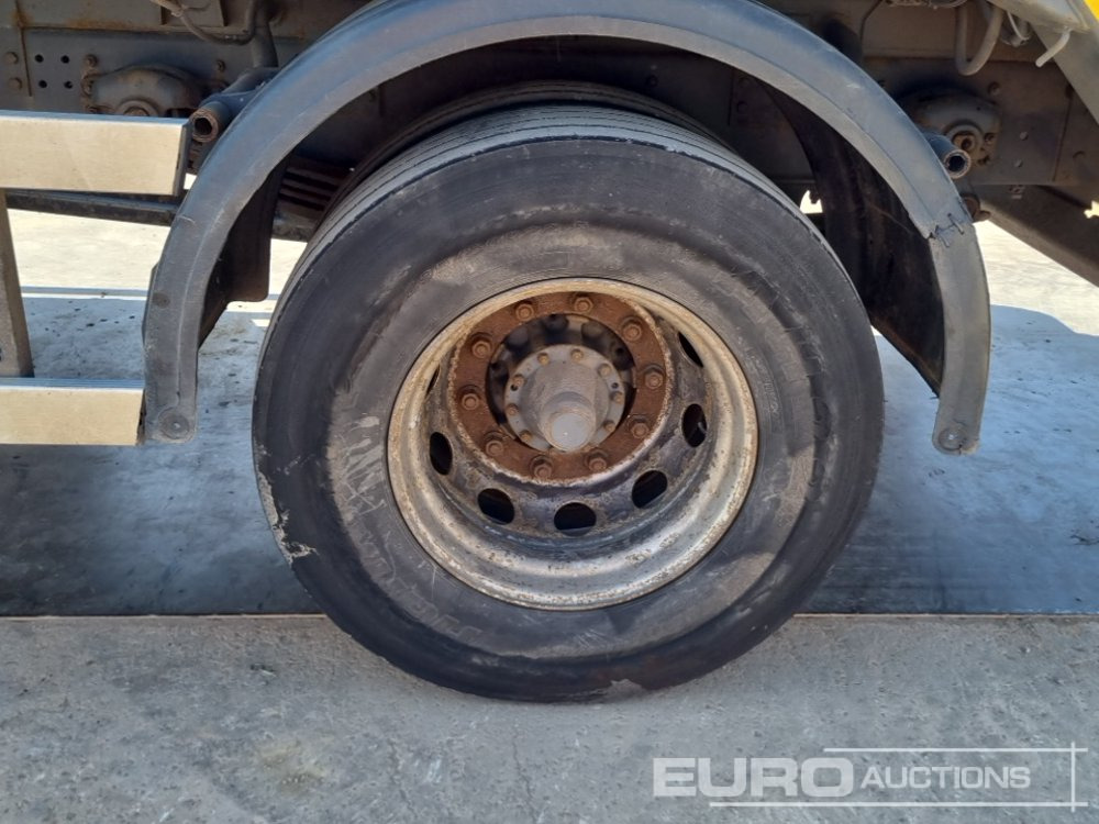 משאית דילוג העמסה 2012 Scania P230: תמונה 9
