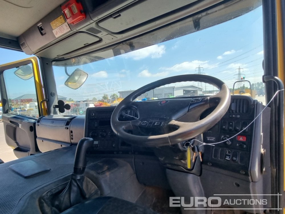משאית דילוג העמסה 2012 Scania P230: תמונה 35