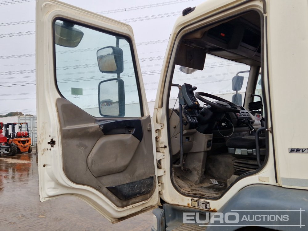 מטאטא כבישים 2013 DAF LF55.220: תמונה 30