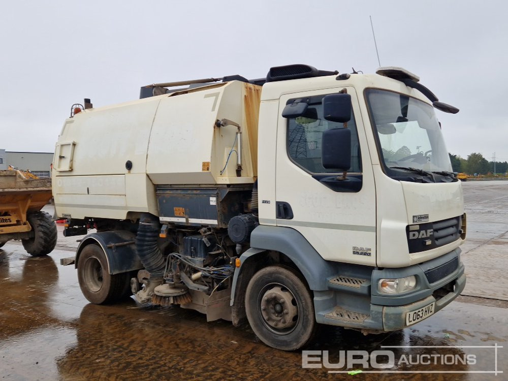 מטאטא כבישים 2013 DAF LF55.220: תמונה 7