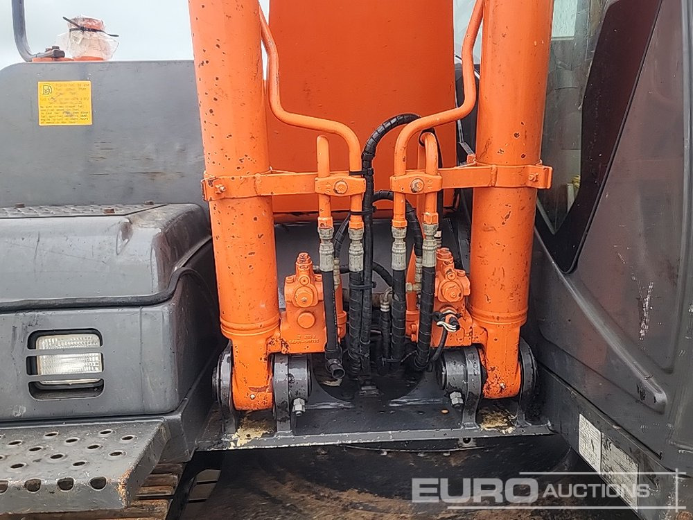 מחפר סורק 2013 Hitachi ZX130 LCN-3: תמונה 29