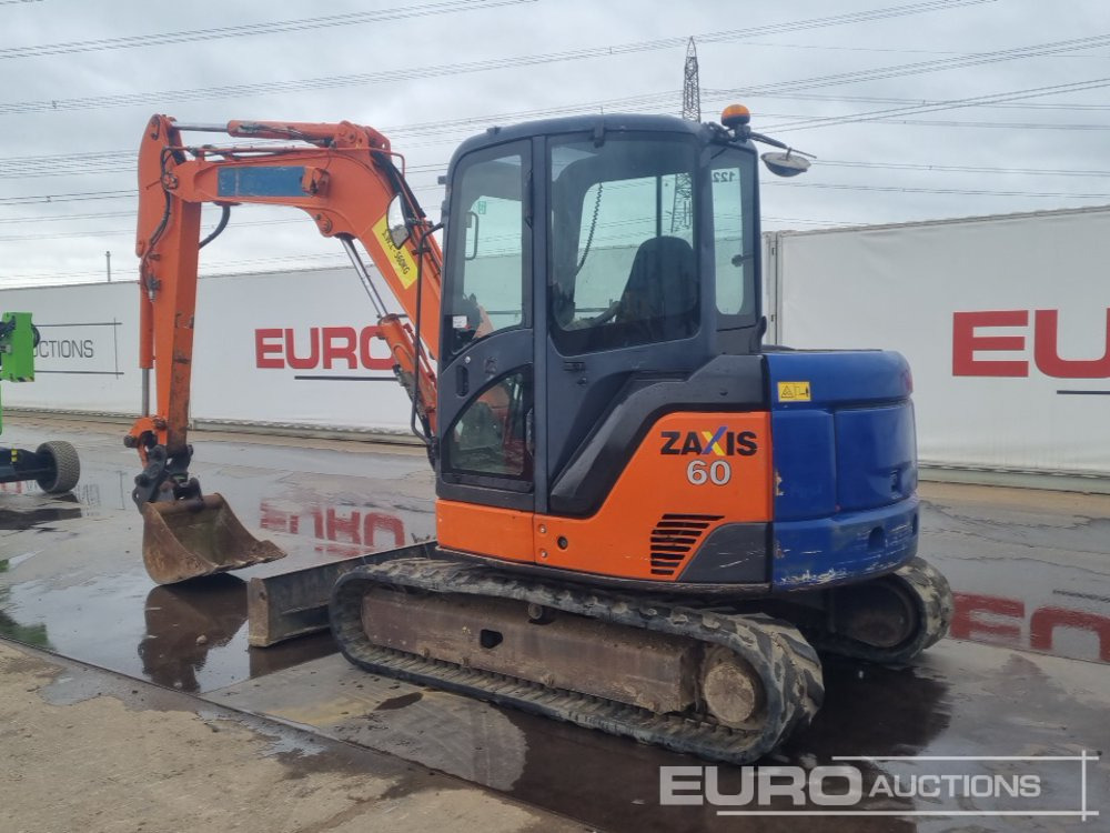 2013 Hitachi ZX60USB-3 CLR - מיני מחפר: תמונה 3 2013 Hitachi ZX60USB-3 CLR - מיני מחפר: תמונה 3