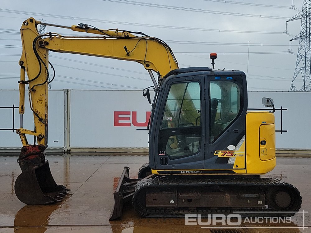 2013 New Holland Kobelco E75CSR - מיני מחפר: תמונה 2 2013 New Holland Kobelco E75CSR - מיני מחפר: תמונה 2