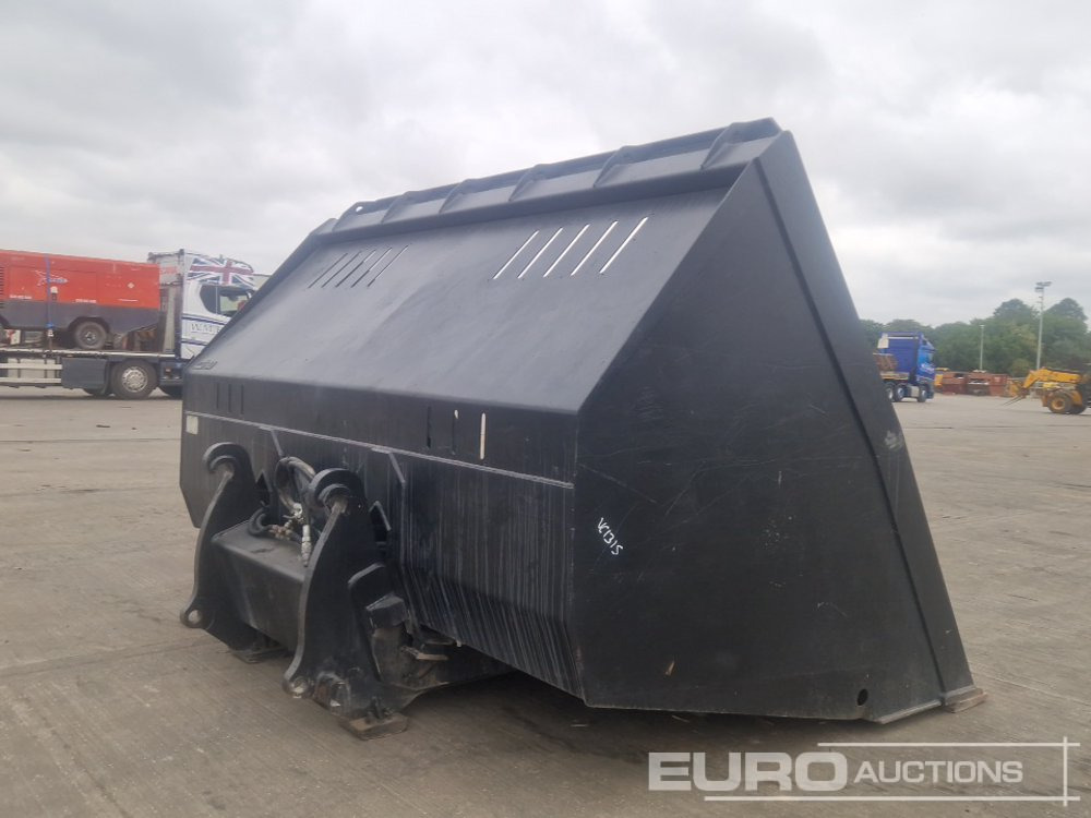 2013 Ulrich 124" Hi Tip Bucket to suit JCB 457HT Wheeled Loader - דלי: תמונה 5 2013 Ulrich 124" Hi Tip Bucket to suit JCB 457HT Wheeled Loader - דלי: תמונה 5