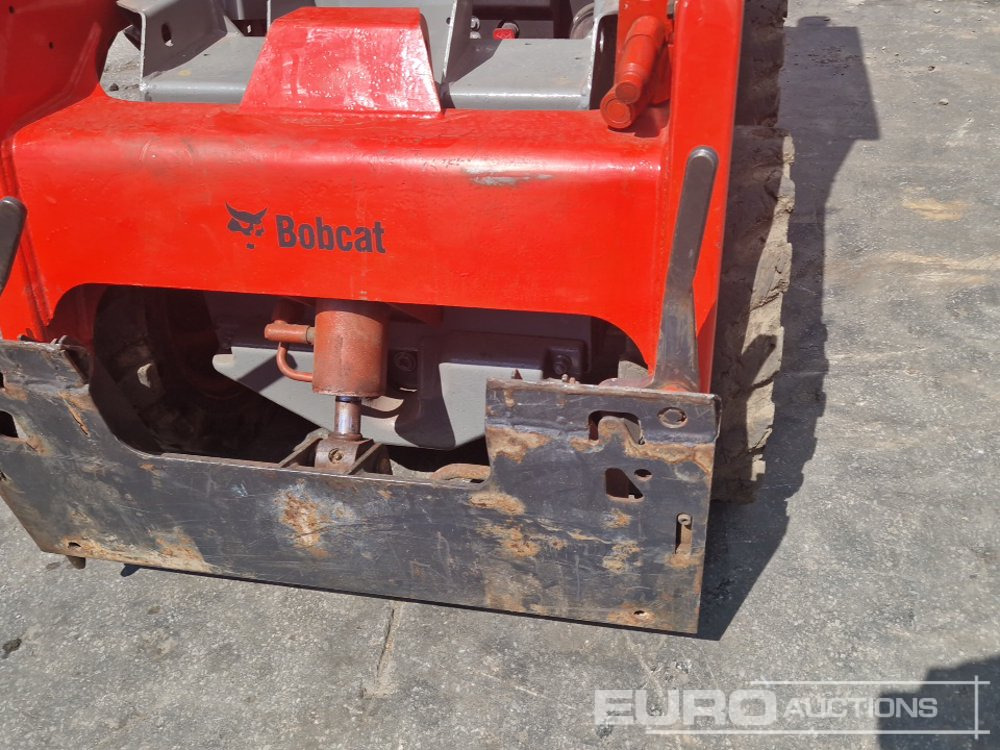 מעמיס היגוי החלקה 2014 Bobcat S70: תמונה 12