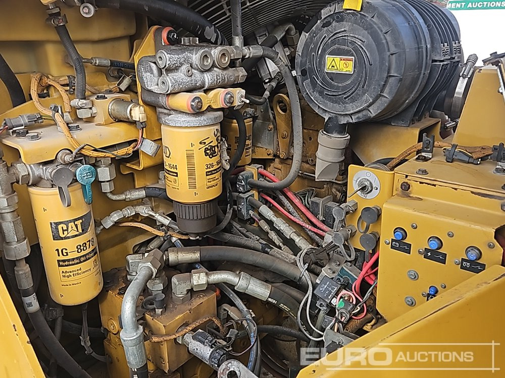 רולר 2014 CAT CB54XW: תמונה 28 רולר 2014 CAT CB54XW: תמונה 28