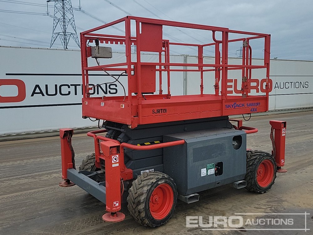 2014 SkyJack SJ6832RT - פלטפורמה אווירית: תמונה 1 2014 SkyJack SJ6832RT - פלטפורמה אווירית: תמונה 1