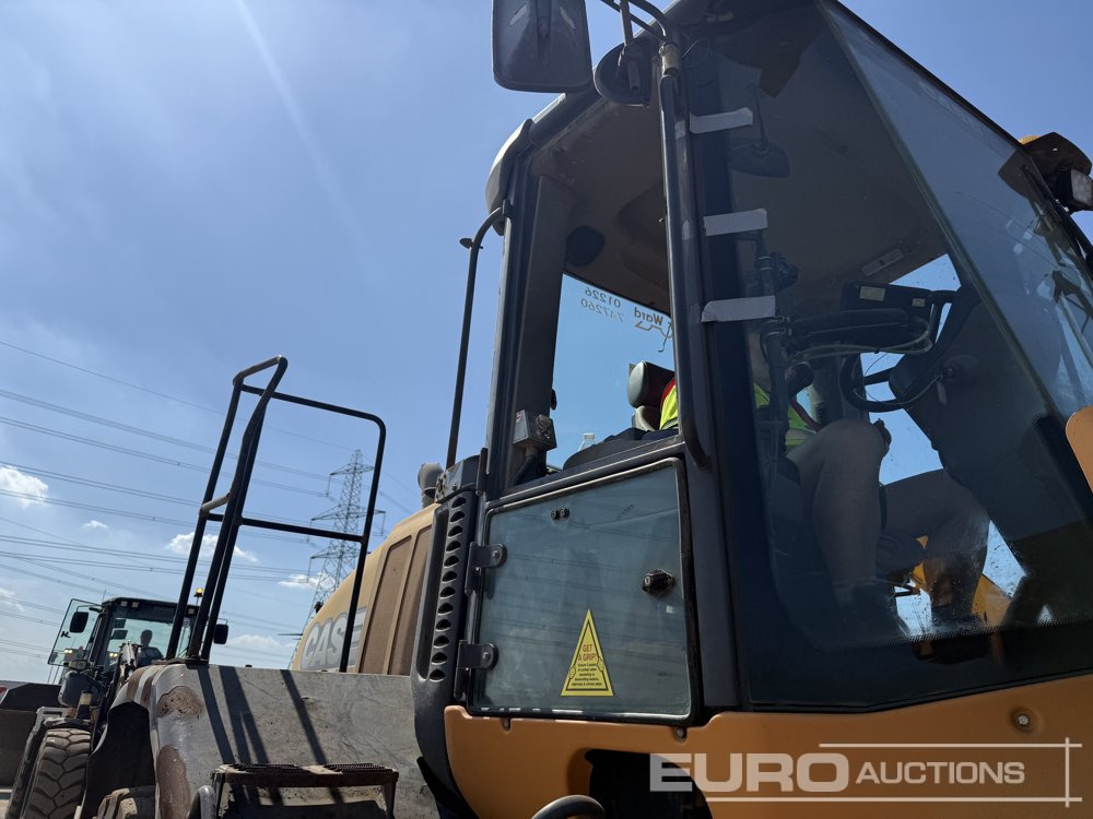 מעמיס גלגלים 2015 Case 821FXR: תמונה 48