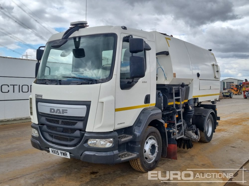 2015 DAF LF55.220 - מטאטא כבישים: תמונה 1 2015 DAF LF55.220 - מטאטא כבישים: תמונה 1