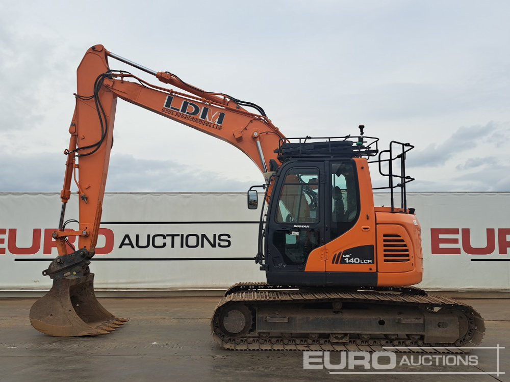 2015 Doosan DX140LCR-3 - מחפר סורק: תמונה 2 2015 Doosan DX140LCR-3 - מחפר סורק: תמונה 2