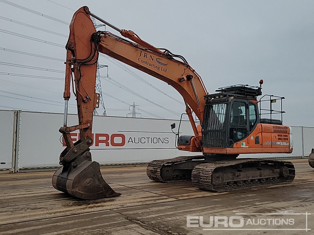 2015 Doosan DX225LC-3 - מחפר סורק: תמונה 1 2015 Doosan DX225LC-3 - מחפר סורק: תמונה 1