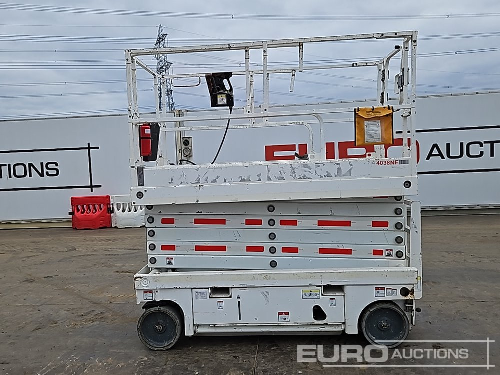 2015 Haulotte Compact 14 - פלטפורמה אווירית: תמונה 2 2015 Haulotte Compact 14 - פלטפורמה אווירית: תמונה 2
