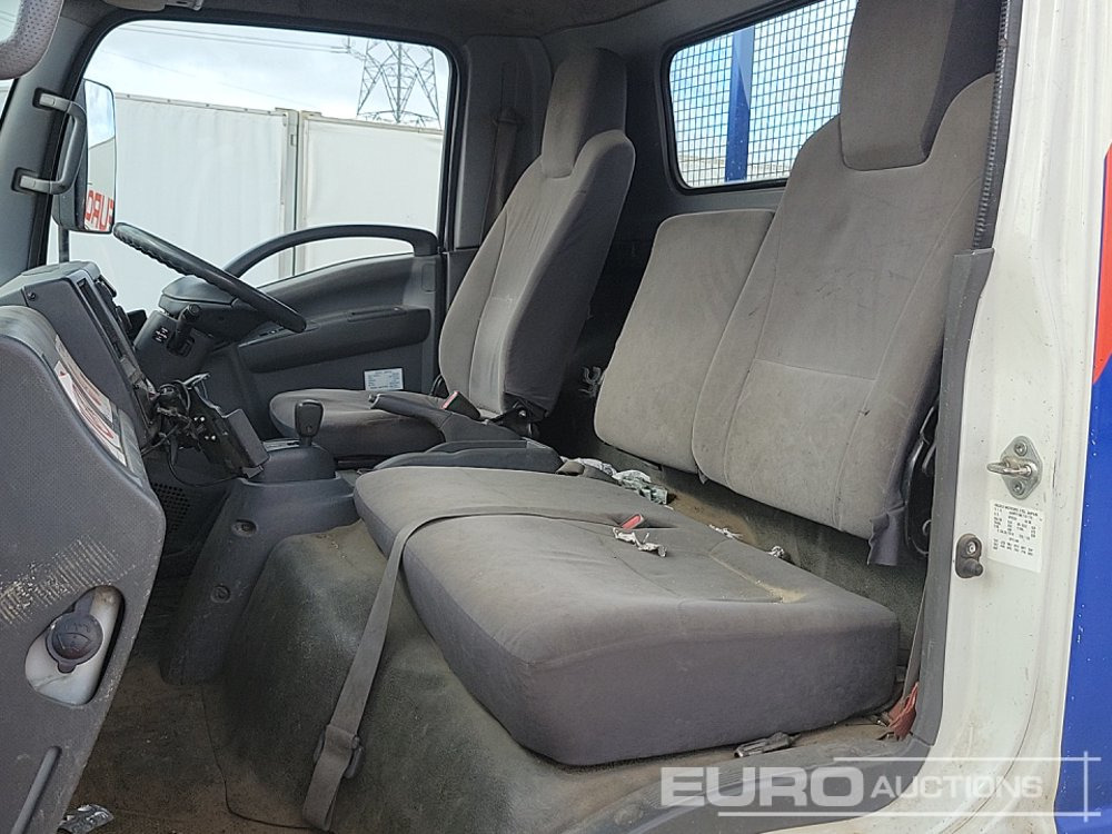 משאית צד נופל/ שטוחה 2015 Isuzu NPR: תמונה 20