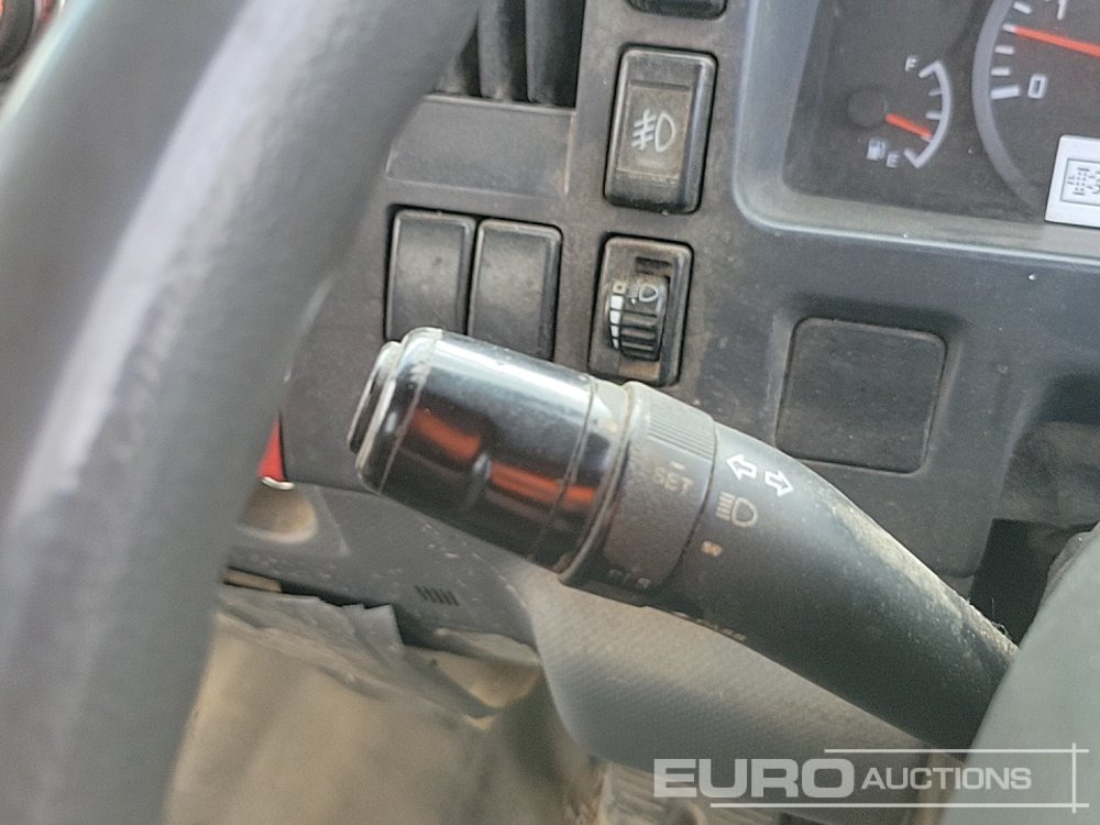 משאית צד נופל/ שטוחה 2015 Isuzu NPR: תמונה 26