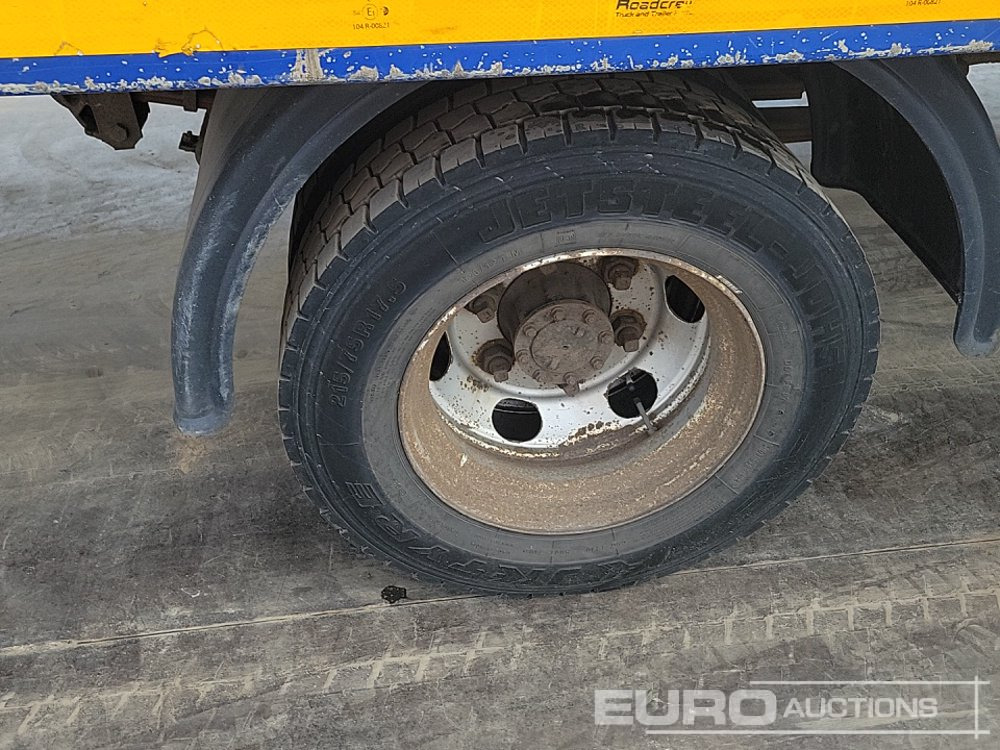 משאית צד נופל/ שטוחה 2015 Isuzu NPR: תמונה 11