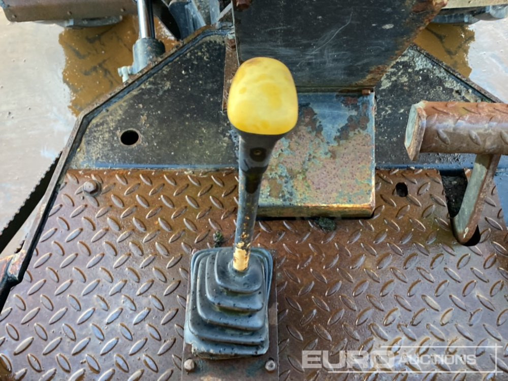 מיני מסיר פסולת 2015 JCB 6TST: תמונה 22