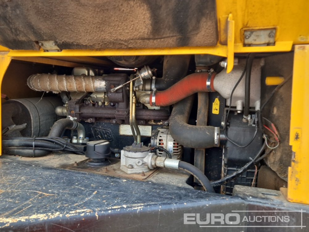 מיני מסיר פסולת 2015 JCB 6TST: תמונה 13