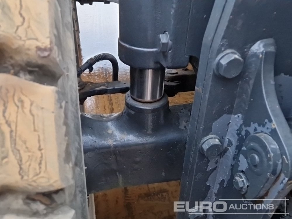 מחפר גלגלים 2015 Komatsu PW148-10: תמונה 20 מחפר גלגלים 2015 Komatsu PW148-10: תמונה 20