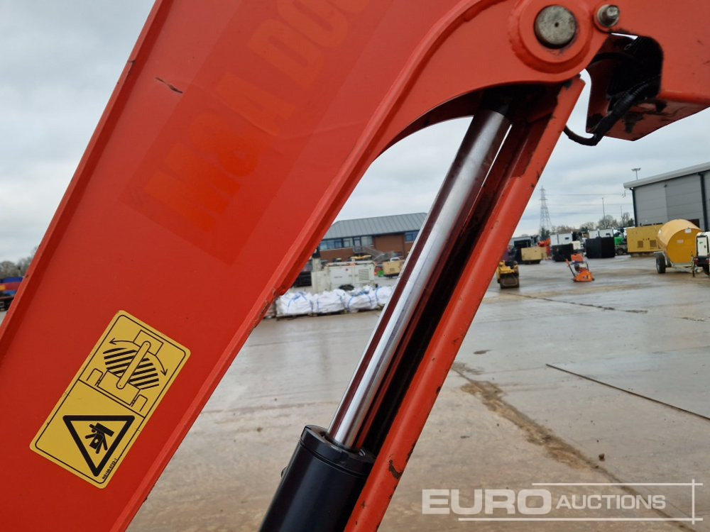 מיני מחפר 2015 Kubota U27-4: תמונה 19