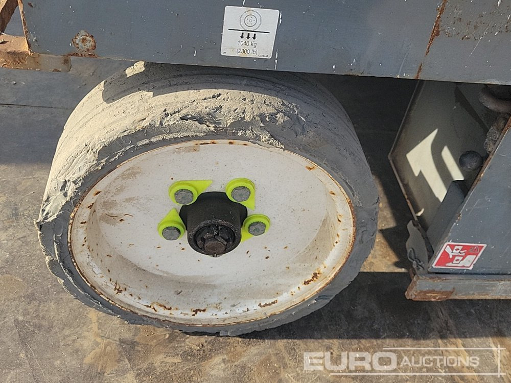 פלטפורמה אווירית 2015 SkyJack SJ4626: תמונה 9