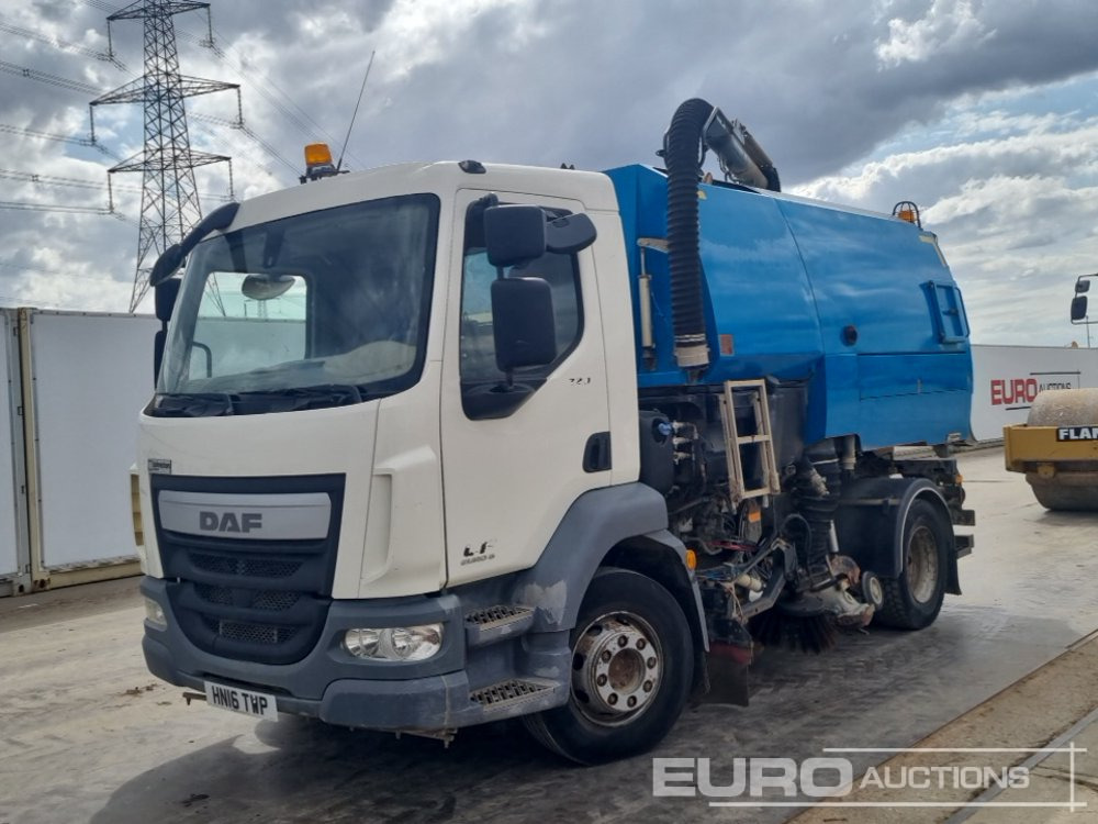 2016 DAF LF220 - מטאטא כבישים: תמונה 1 2016 DAF LF220 - מטאטא כבישים: תמונה 1