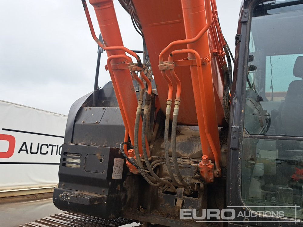 מחפר סורק 2016 Hitachi ZX225USLC-5B: תמונה 16