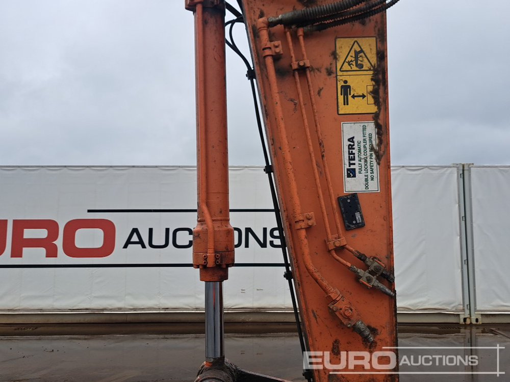 מחפר סורק 2016 Hitachi ZX225USLC-5B: תמונה 11