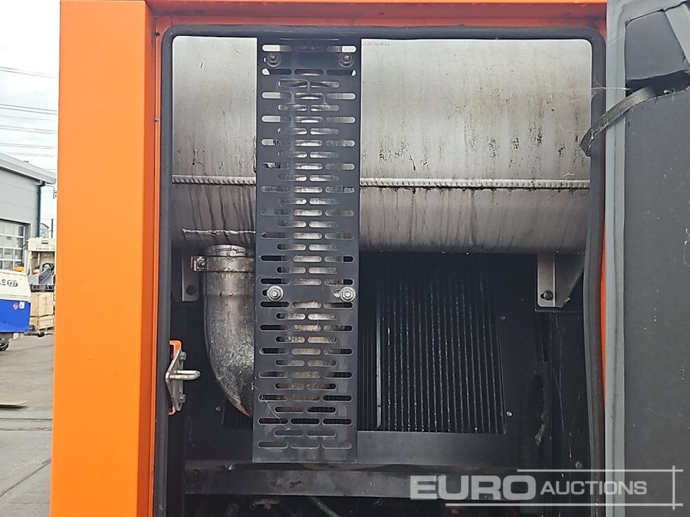 ערכת גנרטורים 2016 SDMO R110C3: תמונה 16 ערכת גנרטורים 2016 SDMO R110C3: תמונה 16